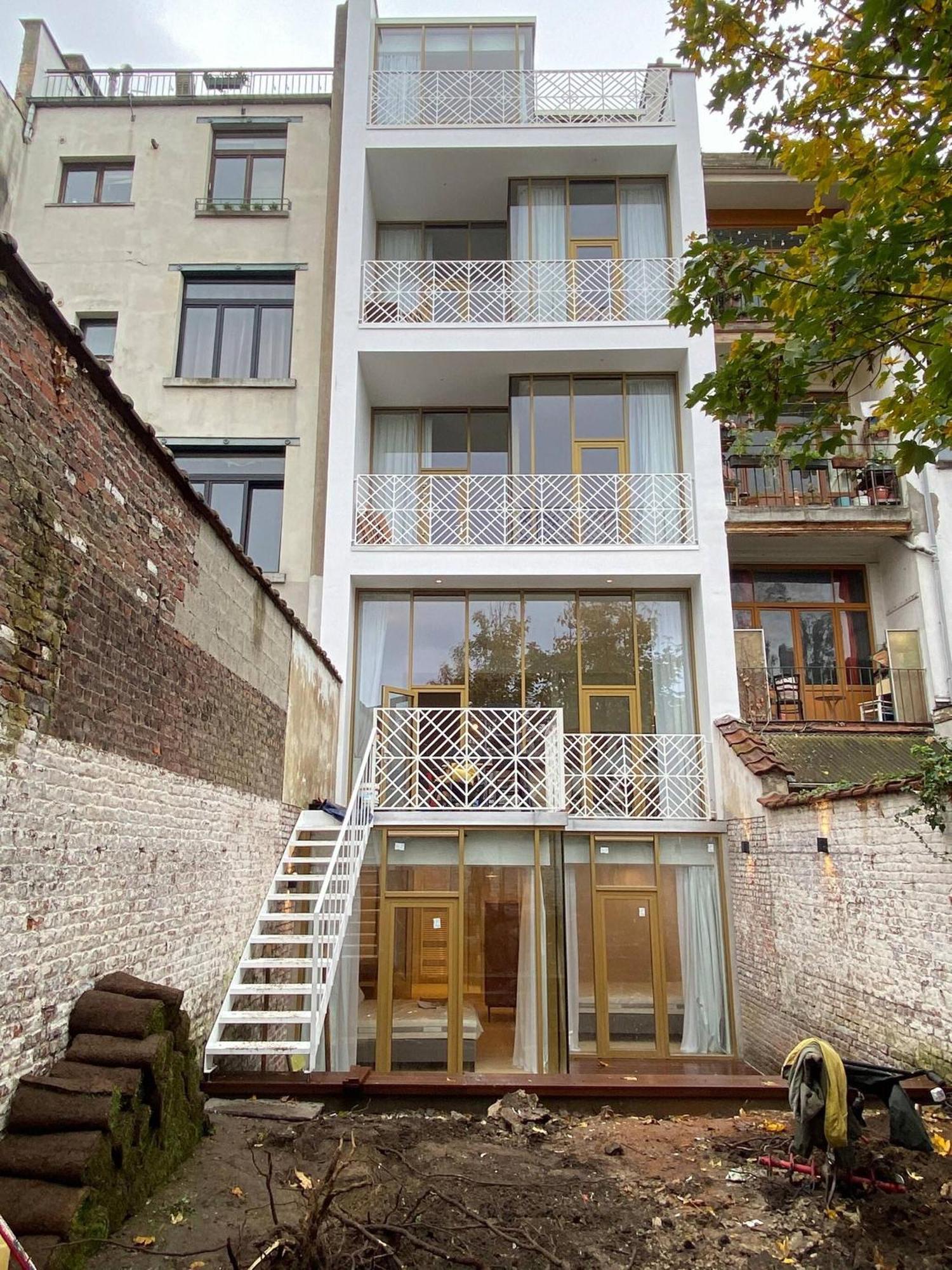 Savoie * Bruxelles